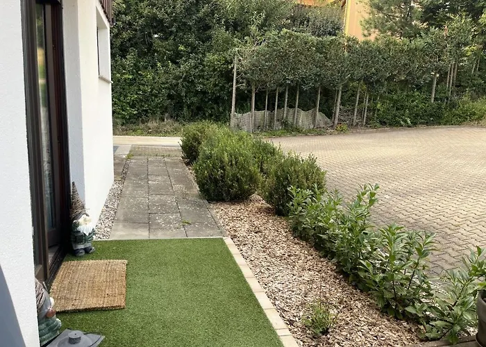 Апартаменты Moderne Mit Terrasse Ebenerdig Haundorf